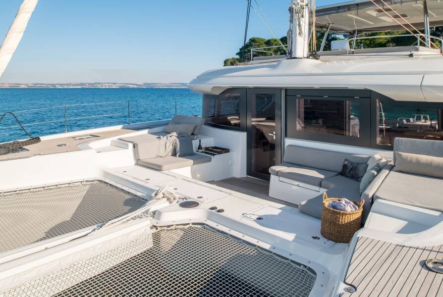 Lagoon 60
